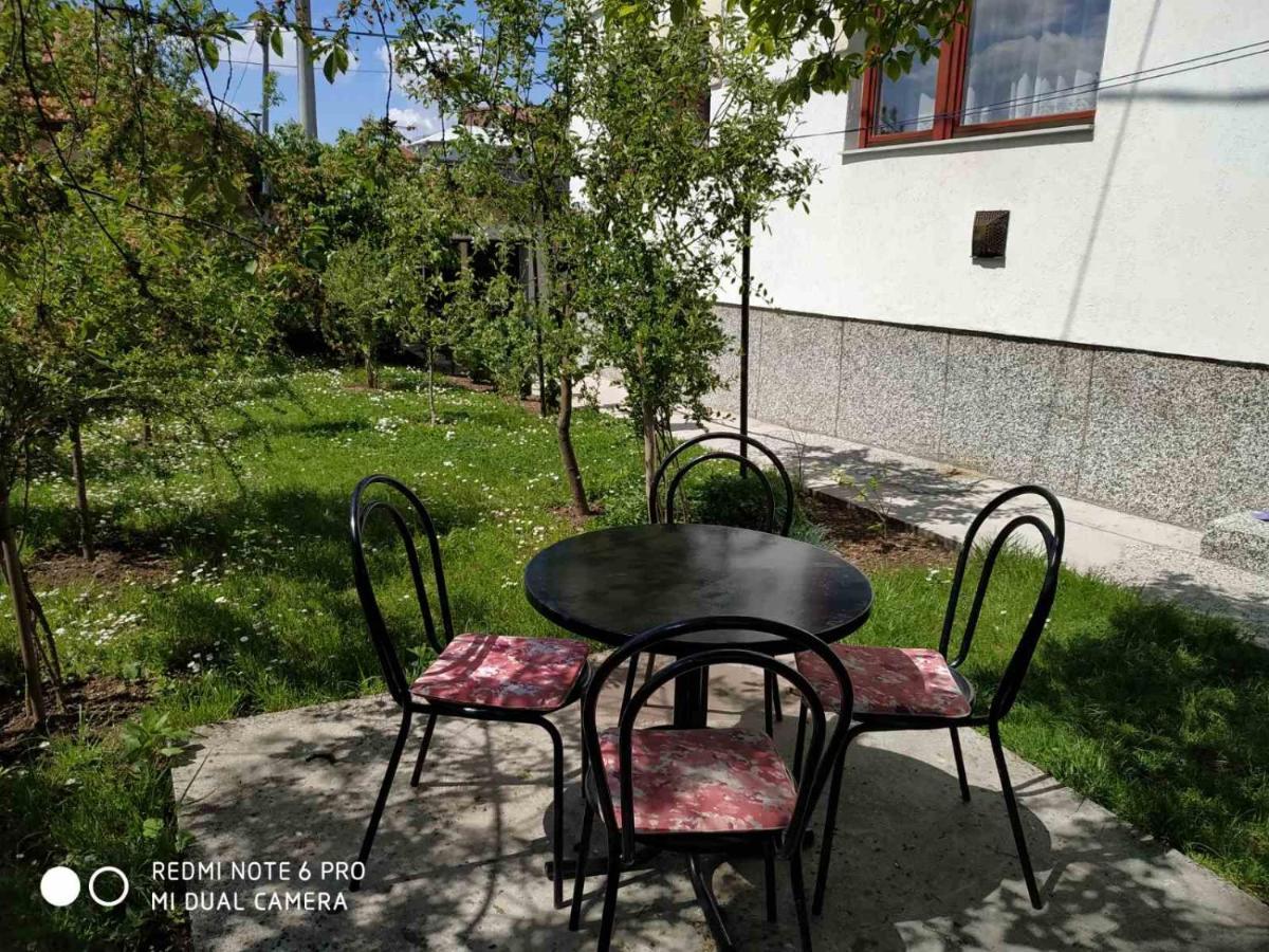 Guesthouse Vratnik ซาราเยโว ภายนอก รูปภาพ