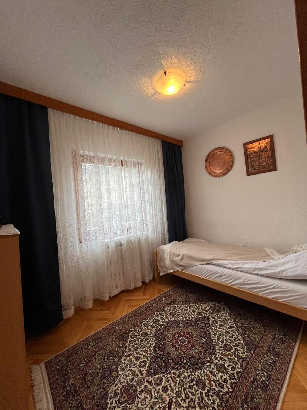 Guesthouse Vratnik ซาราเยโว ภายนอก รูปภาพ