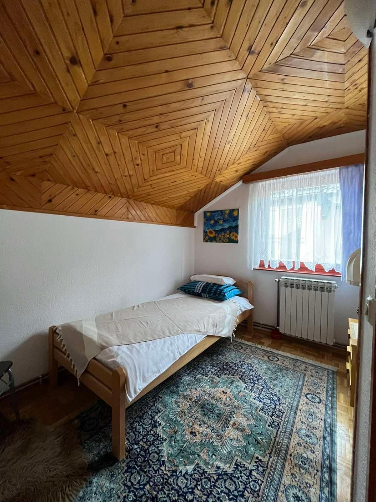 Guesthouse Vratnik ซาราเยโว ภายนอก รูปภาพ