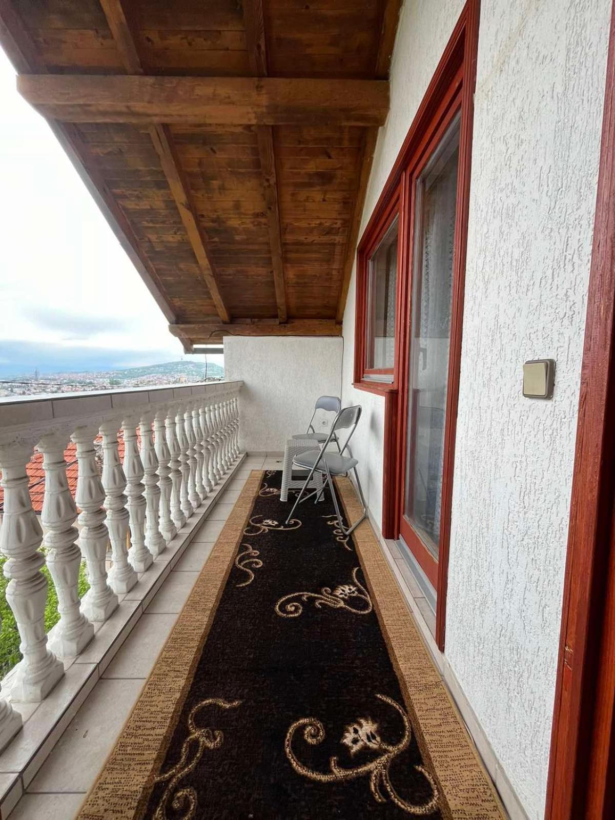 Guesthouse Vratnik ซาราเยโว ภายนอก รูปภาพ